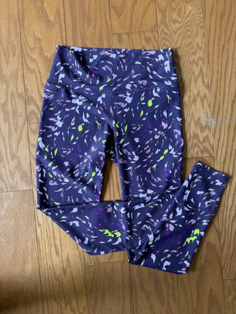 Old Navy High-Waisted Purple Abstract Print Compression Leggings